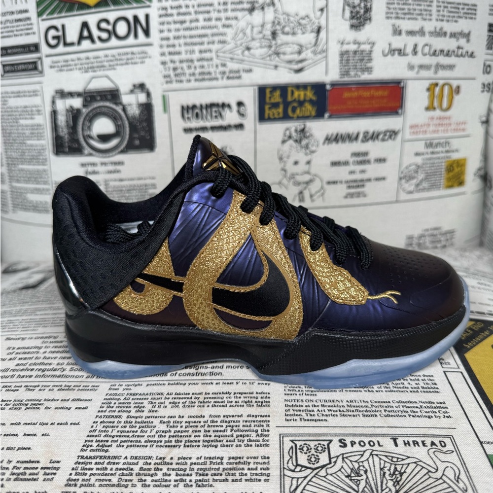 Nike Kobe 5 Year Of The Mamba Eggplant GS Size 1.5Y HM3753-500 *NO LID*